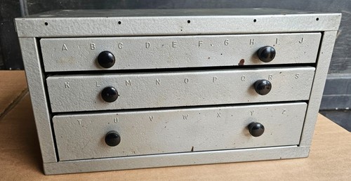 Cassettiera ricambi impilabile - cassettiera,