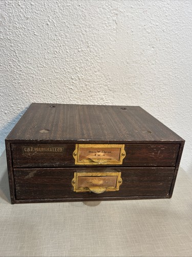 Armadio portaoggetti vintage